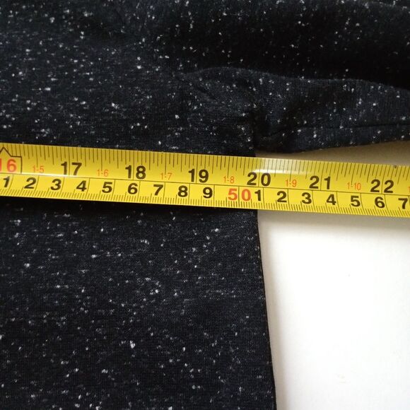 NWT Liz Claiborne Mock Neck Tunic with Pockets Size Medium - Picture 8 of 8